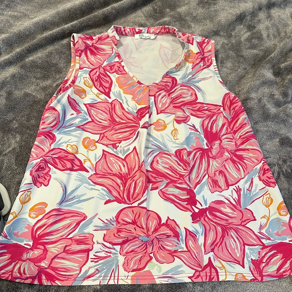 Aryeh Tank Size Large